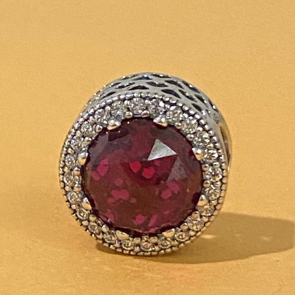 New Pandora Sparkling Cerise Pink Charm .